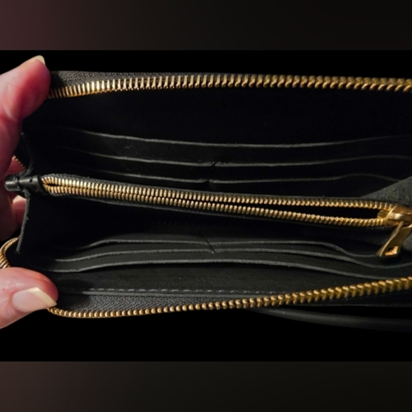 Portland Leather Goods Smooth Black Accordion Wallet - Picture 6 of 8